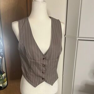 NWOT Striped Tan Button-Up Vest 💛